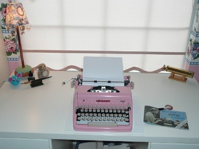 Pink Royal Quiet Deluxe Typewriter