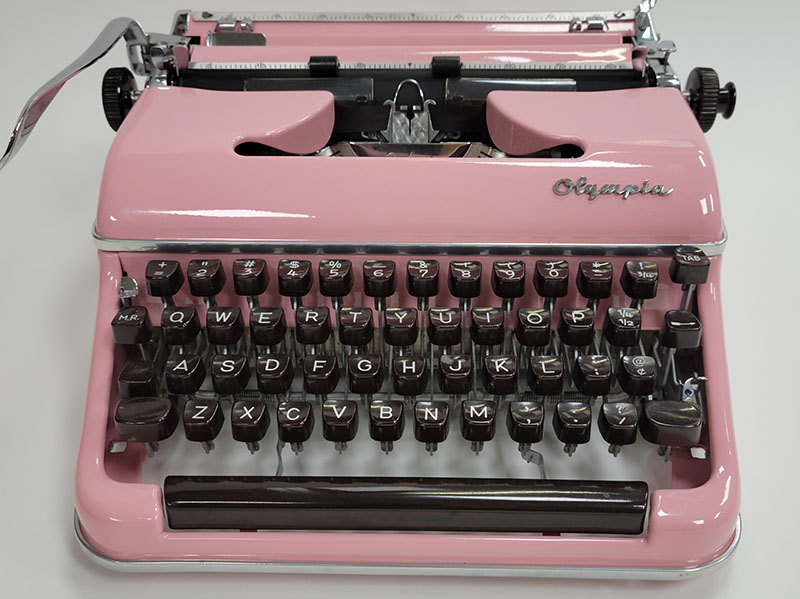 Olympia SM3-SM4 Typewriter In Pink