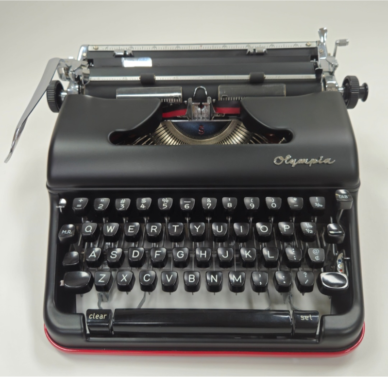 Olympia Typewriter I #30.5